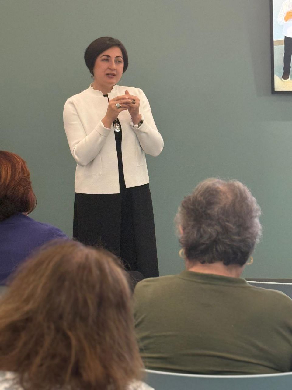 photo_5206388111477247657_y