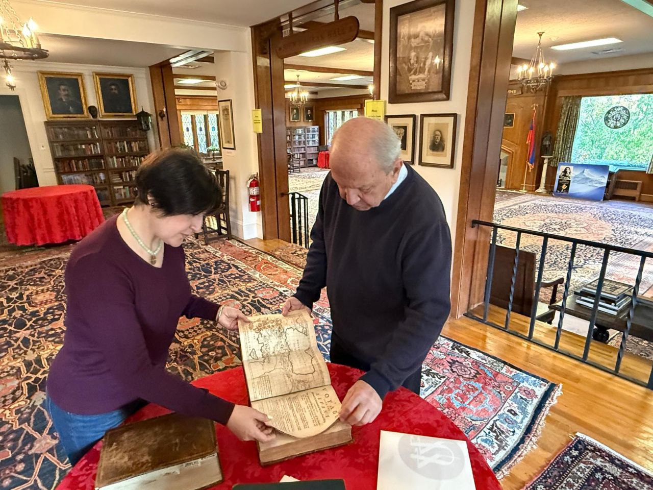 photo_5206388111477247678_y