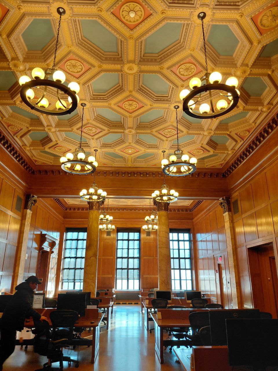 photo_5206388111477247712_y