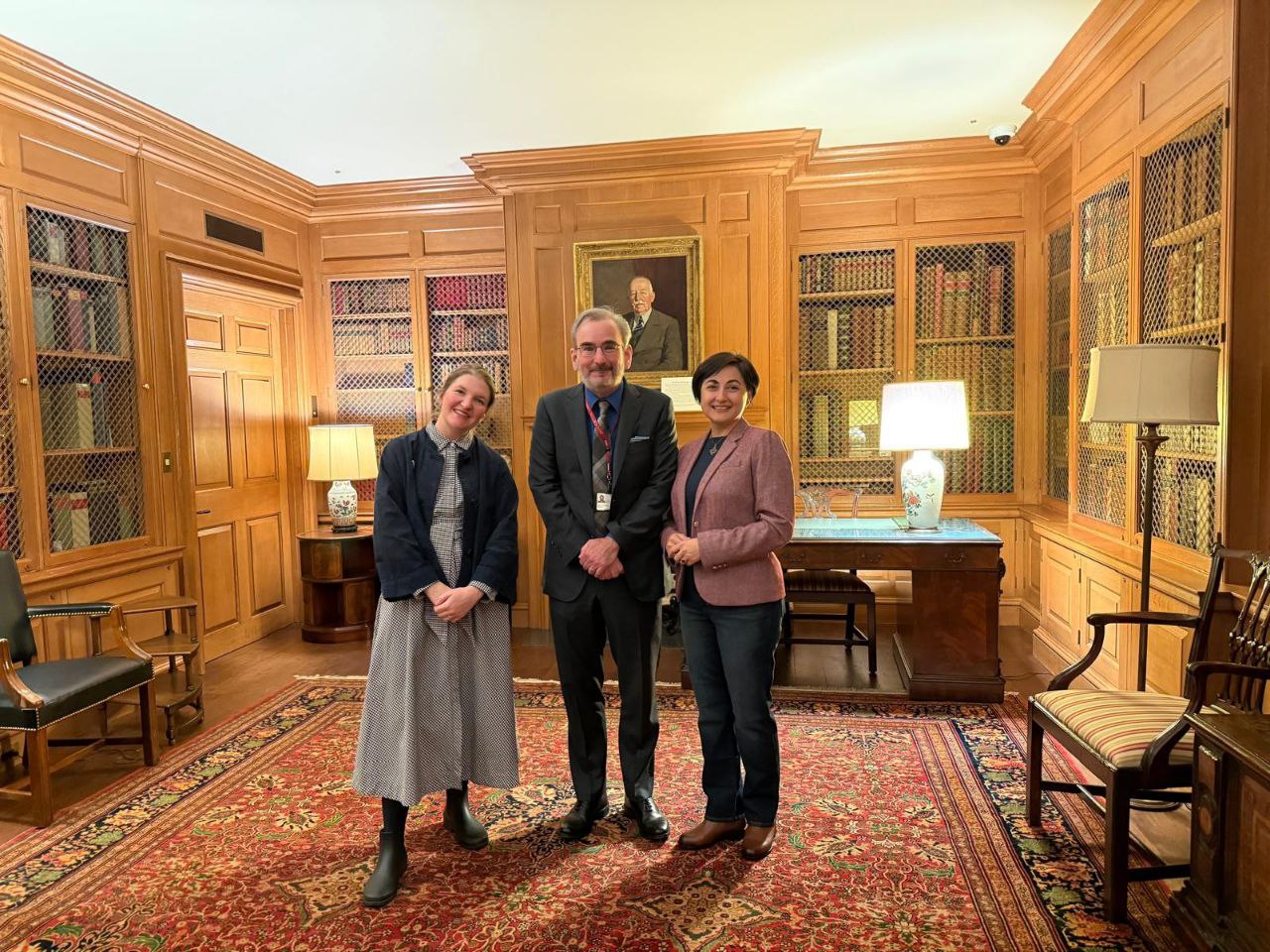 photo_5206388111477247740_y