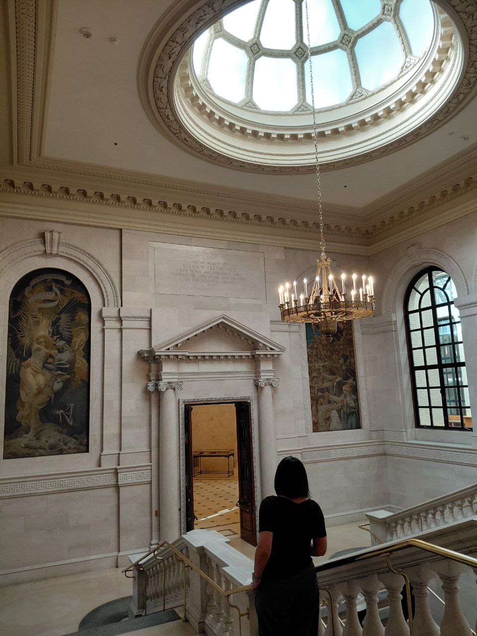 photo_5206388111477247743_y