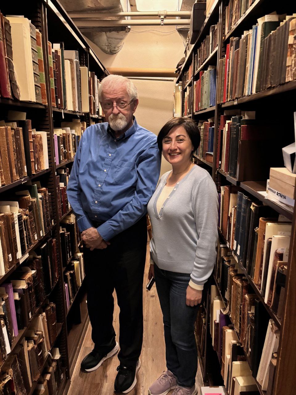 photo_5206388111477247750_y