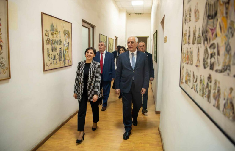 VISIT OF THE PRESIDENT OF THE REPUBLIC OF ARMENIA VAHAGN KHACHATURIAN TO THE NATIONAL LIBRARY