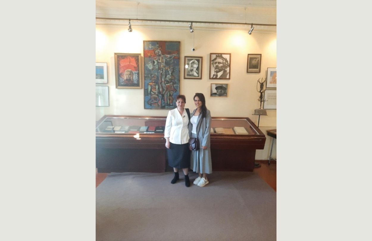 ՀԱԳ աշխատակիցները  հիւրընկալուած էին Շիրակի մարզային գրադարանին մէջ