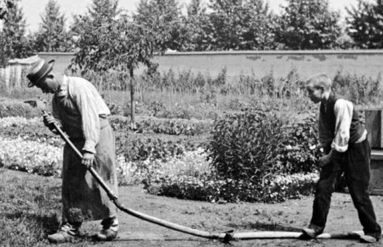 CINÉ-CLUB: Լյումիե՛ր․ ճամփորդությունը սկսում է | Lumiere! L’aventure commence (Թիերի Ֆրեմո, 2016)