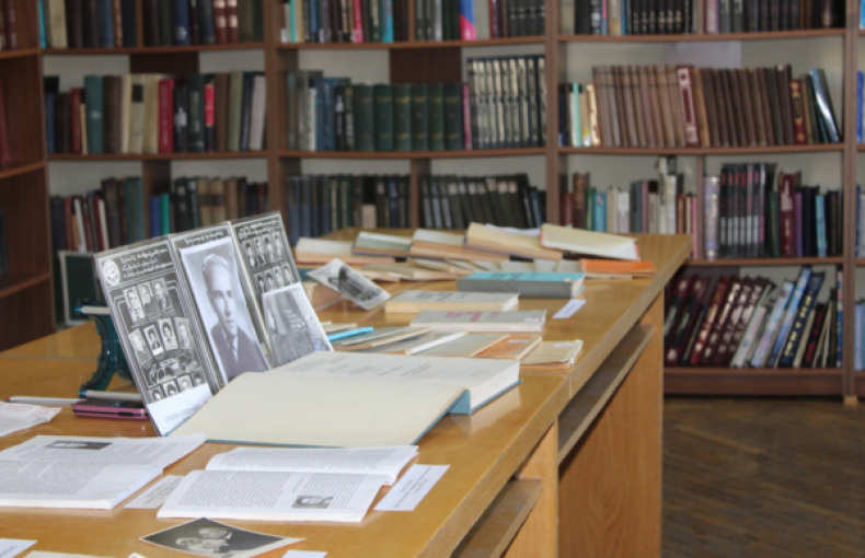 Հրաչյա Կոստիկյանի  110 և Ամալյա Կիրակոսյանի  105