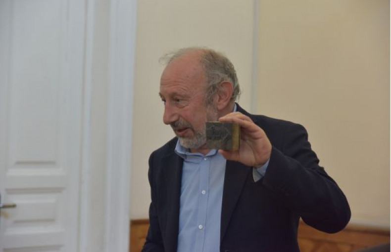 Public Lecture I Mark Grigorian "From Soviet Clichés to the Two Worlds of Journalism"
